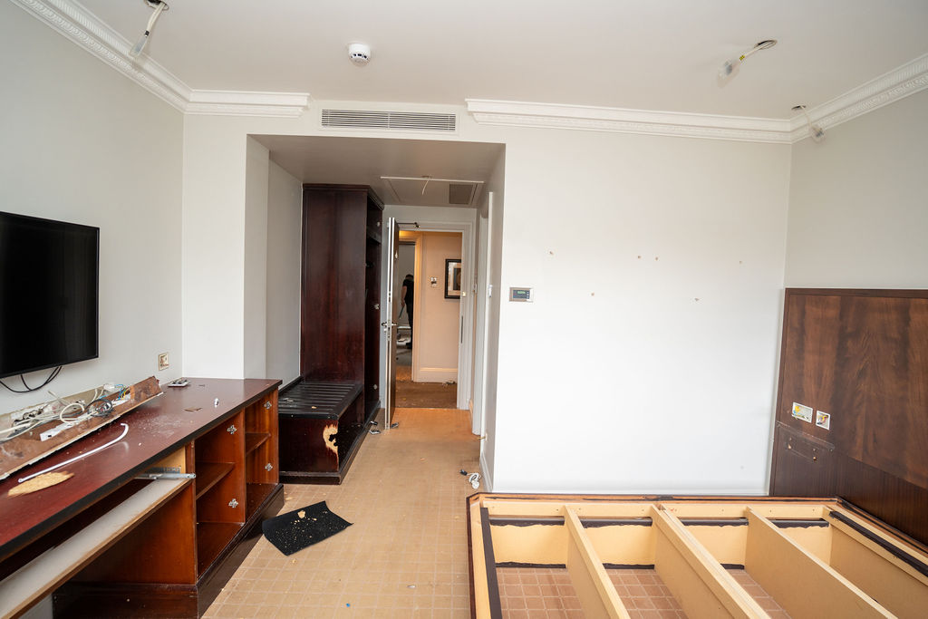 Bedroom before renovation