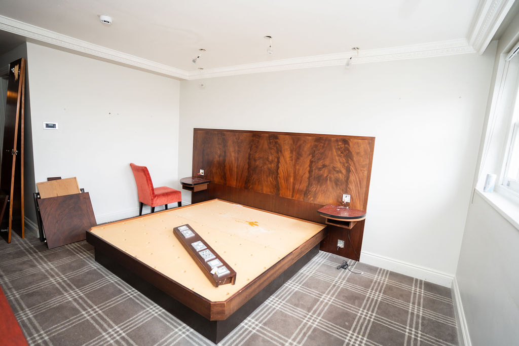 Bedroom before renovation