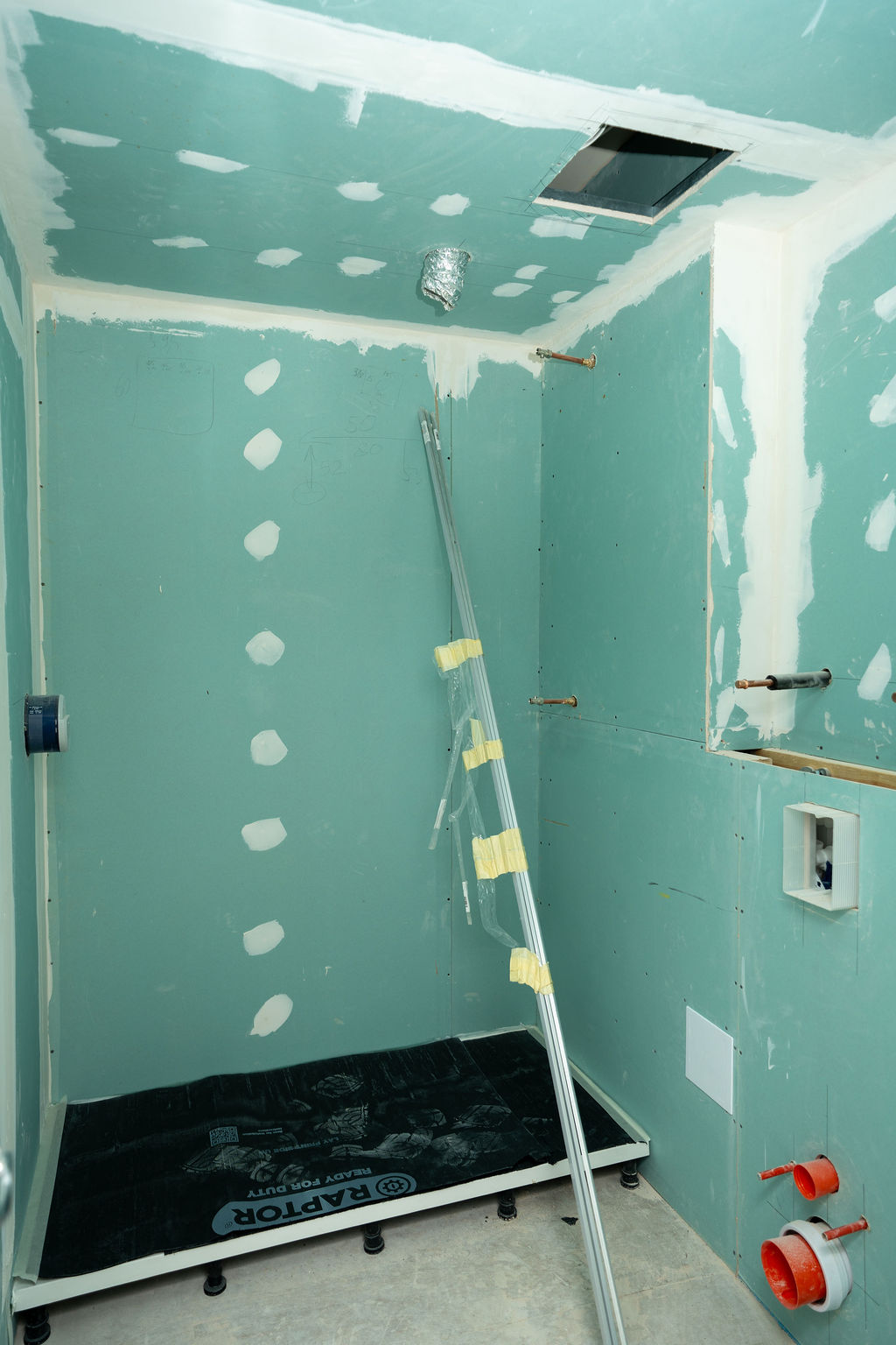 Bathroom before renovation